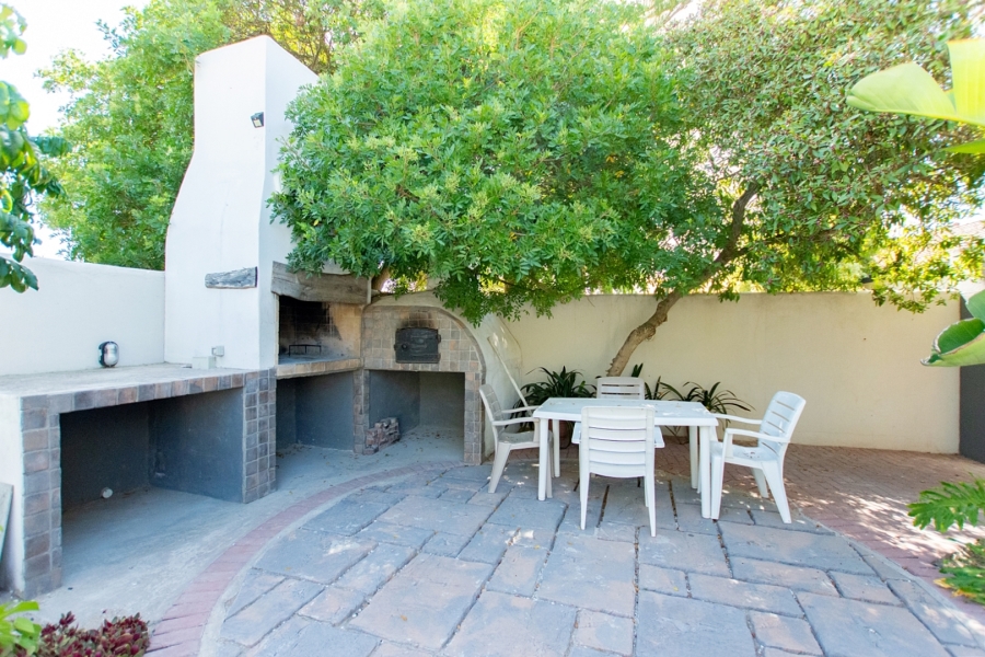 4 Bedroom Property for Sale in Port Owen Western Cape